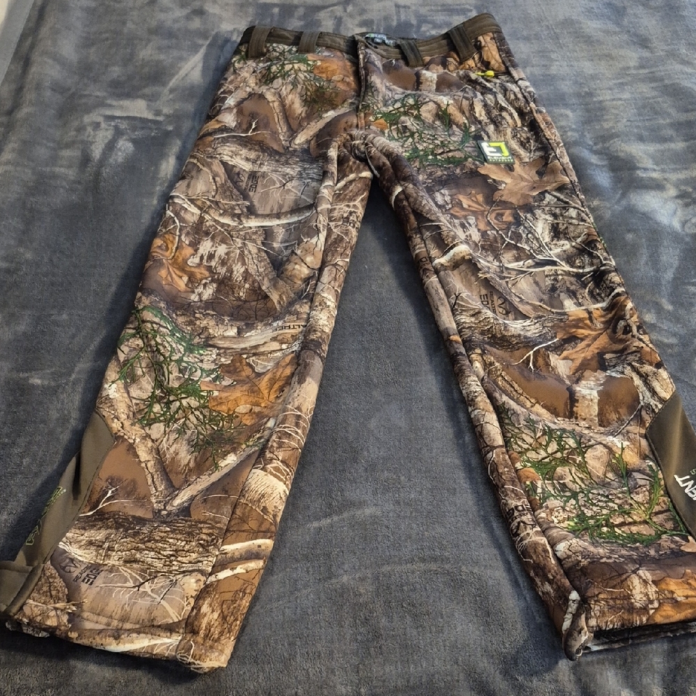 Camo Outdoor Women's Pants